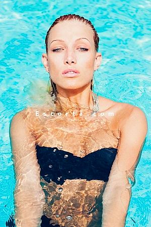 Fox Real Profile - Roma Escorts