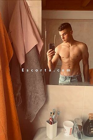 Tiaxxx - Male escorts Trento