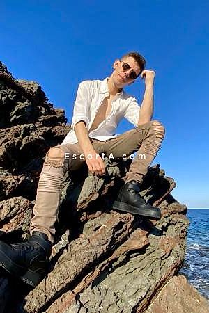 JohnnyJ - Uomo cerca donna Cagliari