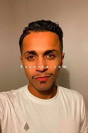 Guilherme - Uomo cerca donna Roma