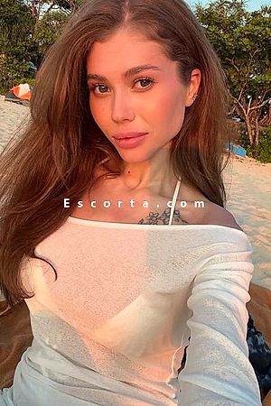 Rina - Roma Escorts