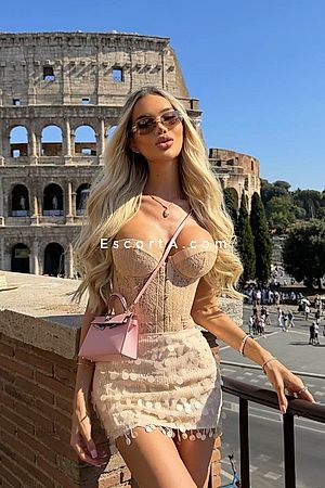 Lola - Milano Escorts