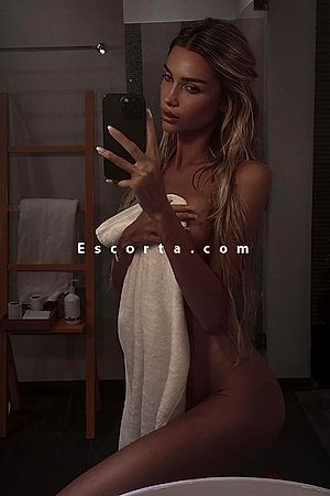 Karina Foto