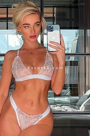 Nadia - Trieste Escorts