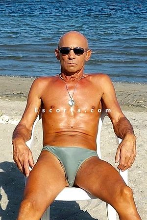 FOTOMODELLO - Uomo cerca donna Ferrara