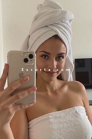 Lizzi - Bologna Escorts