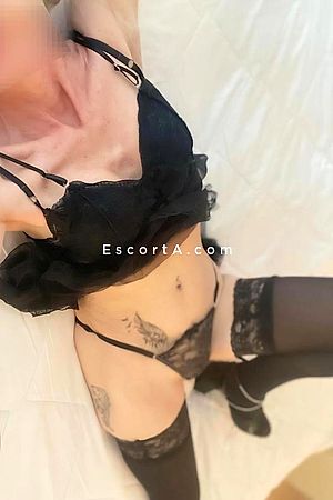 Lucia - Escort Cattolica
