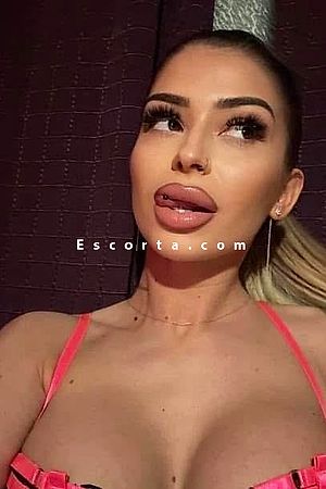 Nadine - Milano Escorts