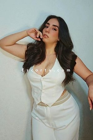 Charlotte Photo #2