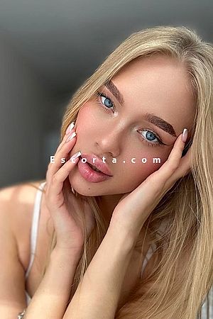 Milana Foto #2