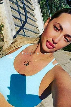 NICOLE Foto #3