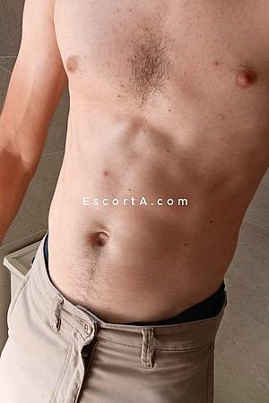 Simone - Novara Boy Escorts