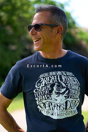 Max - Uomo cerca donna Milano