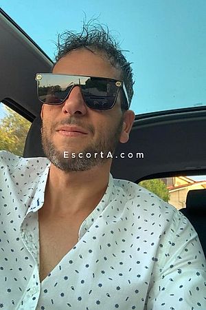 Carmin - Uomo cerca donna Camaiore