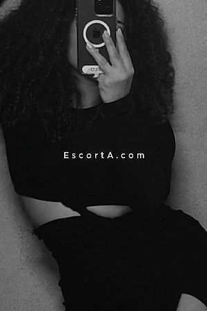 Maya - Caserta Escorts