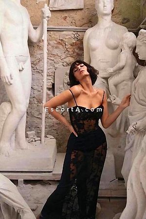 Nina - Formigine Escorts