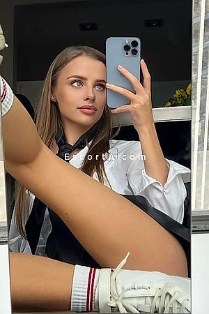 Maya - Prato Escorts