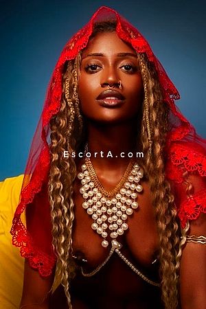 Olivia - Pescara Escorts