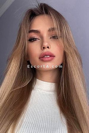 Margo - Bari Escorts