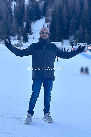 Arham - Uomo cerca donna Napoli