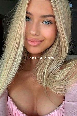 Viva - Roma Escorts