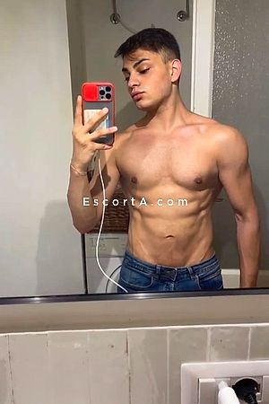 Mattia Price - Roma Boy Escorts