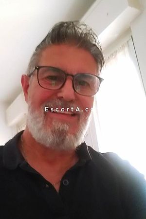 Giacomo - Crema Boy Escorts