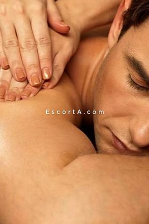 RAGAZZA ORIENTALE - Prato Escorts
