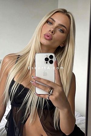 Katerina - Roma Escorts
