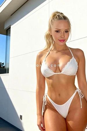 Lola - Roma Escorts