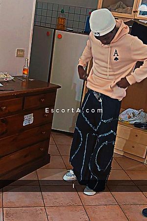 Hamza - Uomo cerca donna Rieti