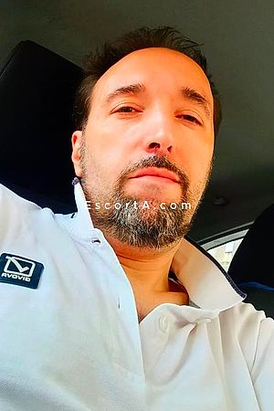 Emanuel - Uomo cerca donna Torino