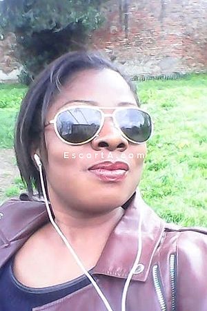 Finney - Pavia Escorts