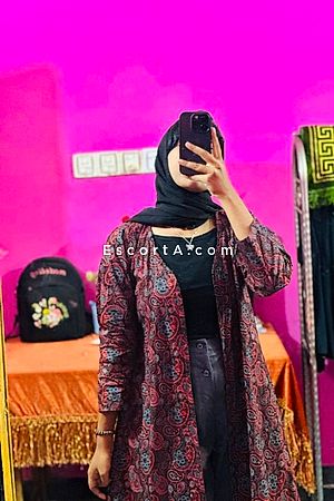 BAIZIT HOWLADER - Uomo cerca donna Ancona