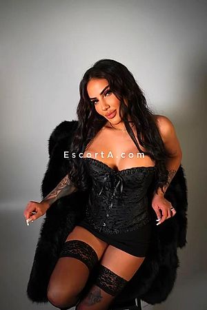 Bella - Milano Escorts