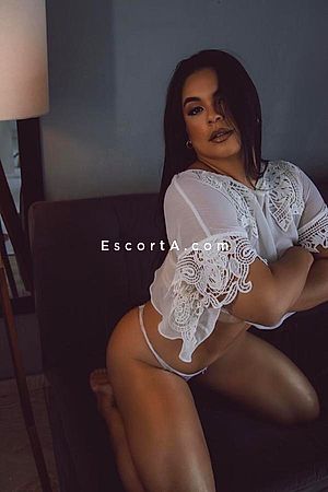 Laura - Bolzano Escorts