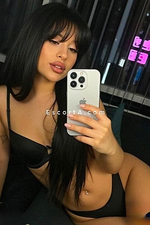 Leeila - Milano Escorts