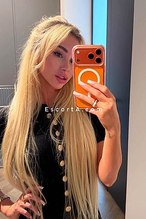 Elena - Escort Milano