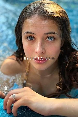Kira - Bergamo Escorts
