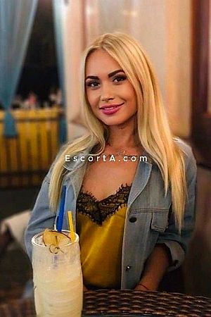 Angela - Roma Escorts