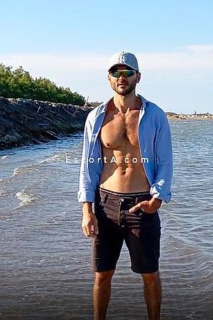 Alex - Uomo cerca donna Adria