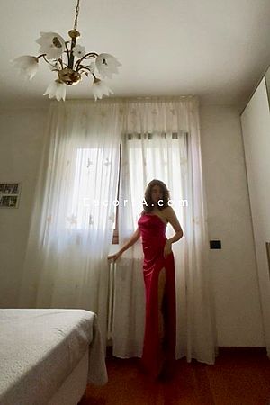 Sara - Milano Escorts