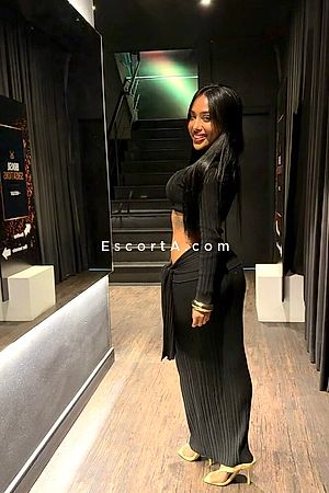 Giulia Pocahontas Foto #2