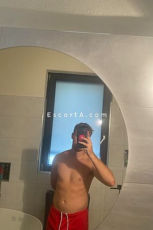 matteo - Como Boy Escorts