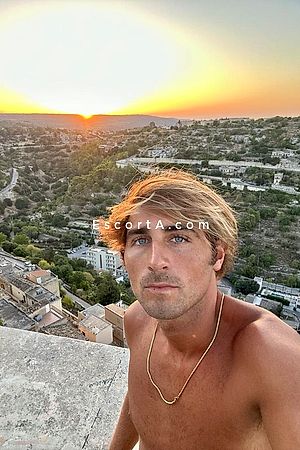 Alexx - Uomo cerca donna Modica