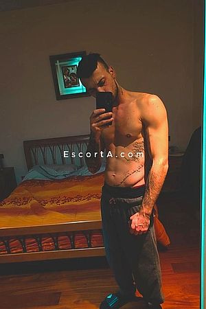 Nicoló - Falconara Marittima Boy Escorts