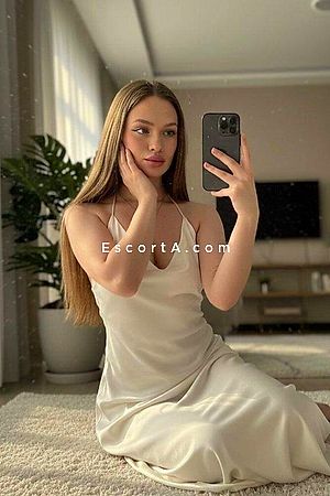 Kamila Photo #3