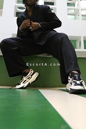 Leo Photo #2
