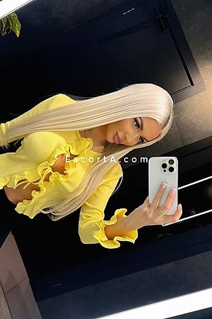 Bella Foto