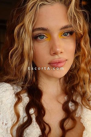 Sara - Parma Escorts